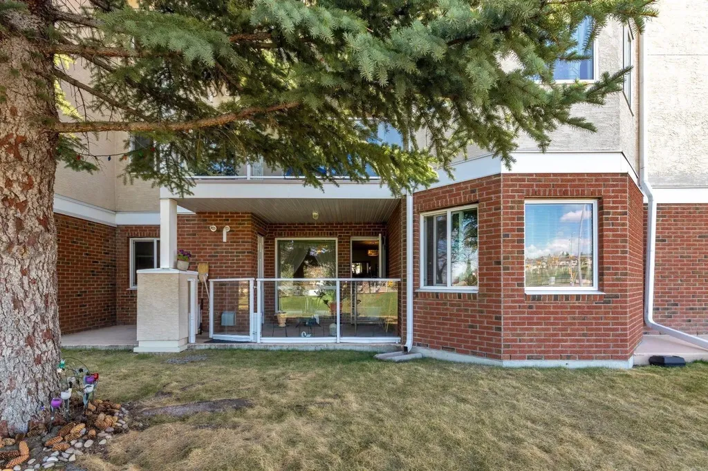 1818 Simcoe Boulevard SW Calgary AB T3H 3L9