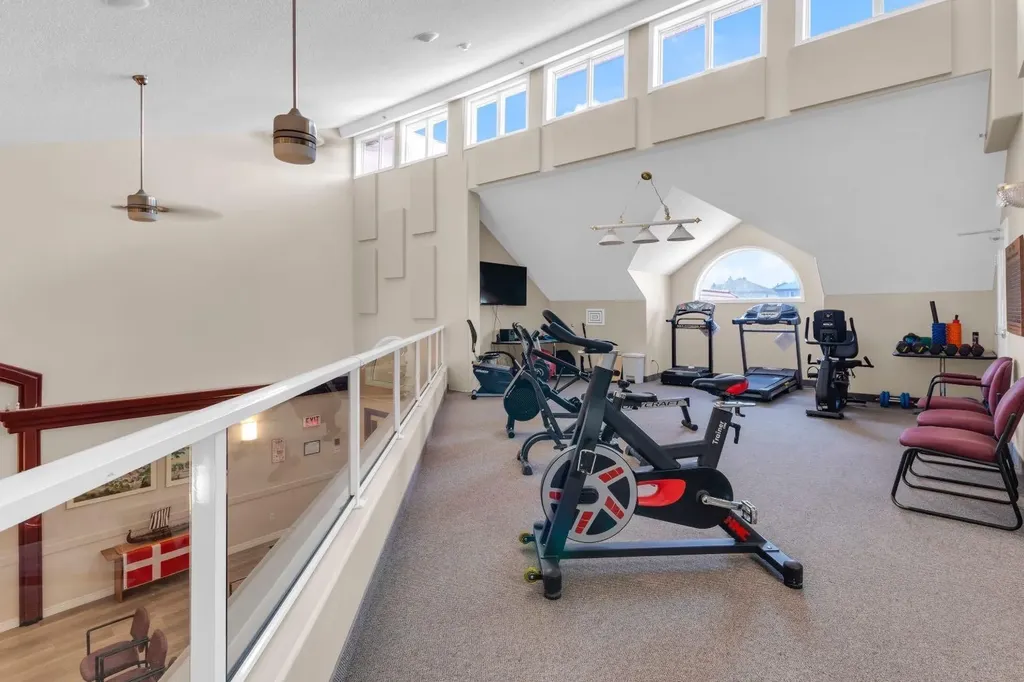 1818 Simcoe Boulevard SW Calgary AB T3H 3L9