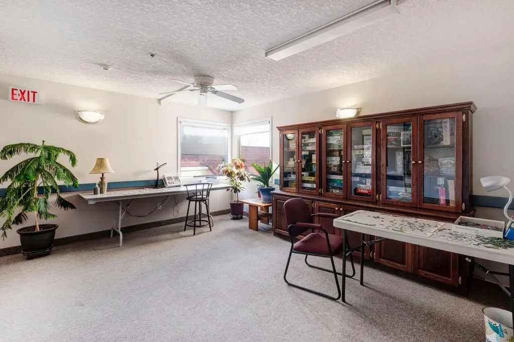1818 Simcoe Boulevard SW Calgary AB T3H 3L9
