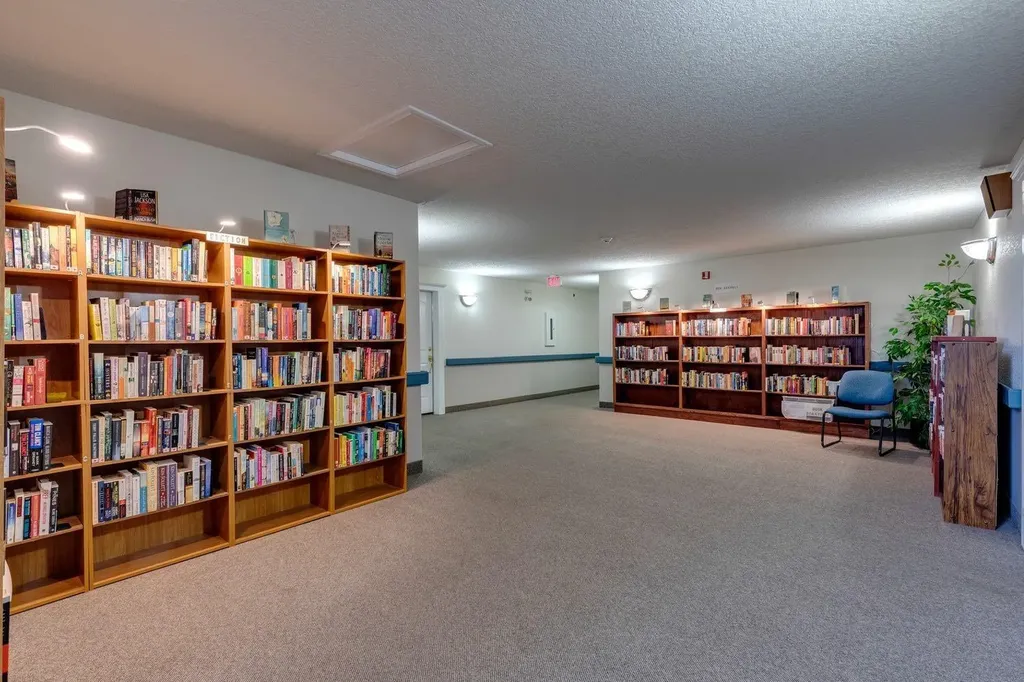 1818 Simcoe Boulevard SW Calgary AB T3H 3L9