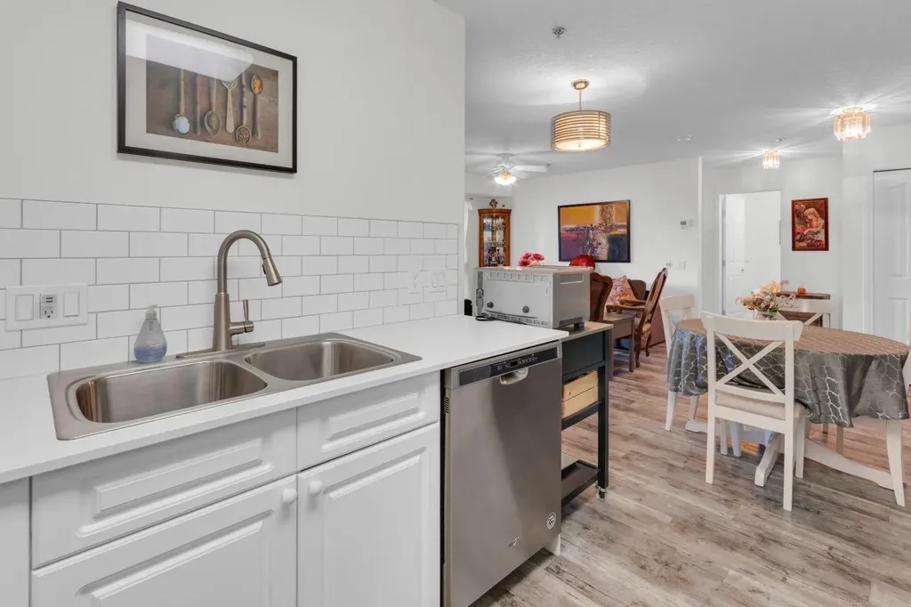 1818 Simcoe Boulevard SW Calgary AB T3H 3L9