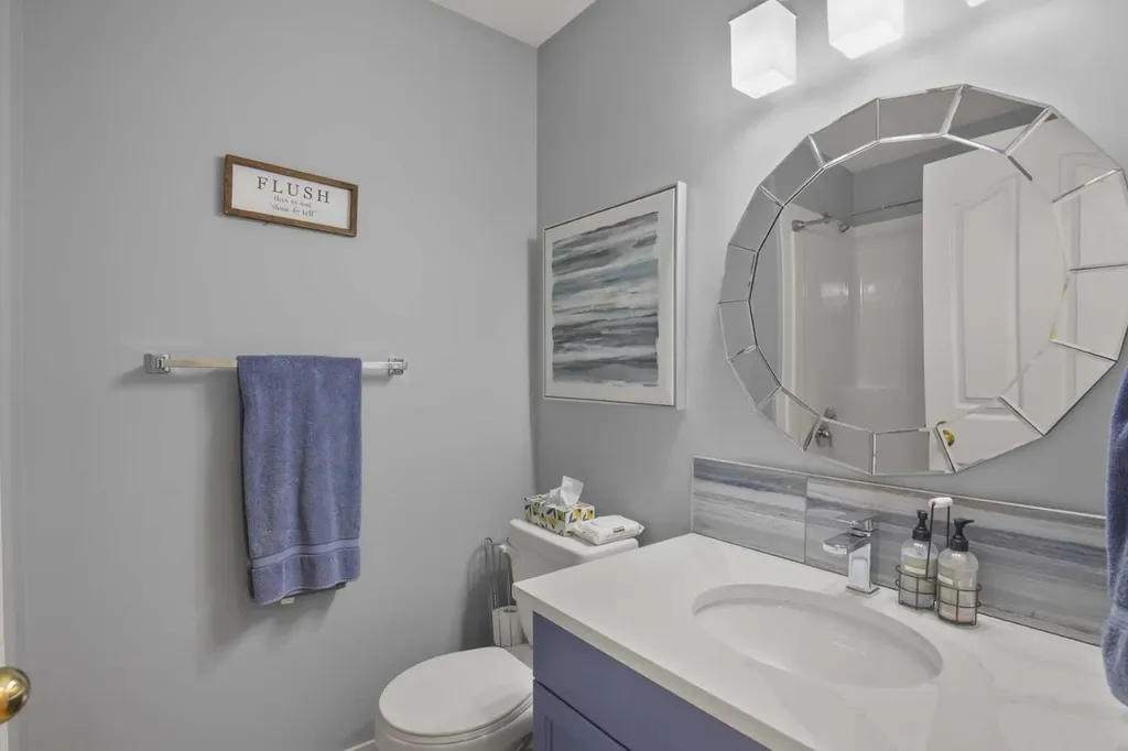 42 Riviera Drive Lacombe AB T4L 2H7