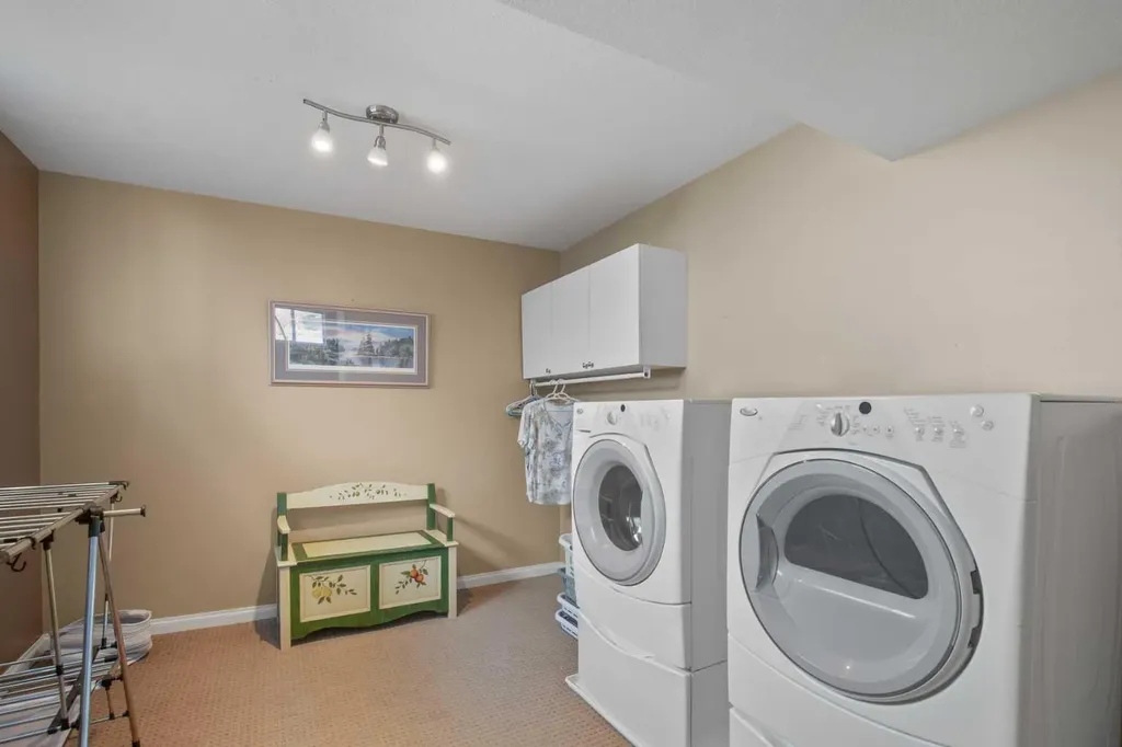 42 Riviera Drive Lacombe AB T4L 2H7