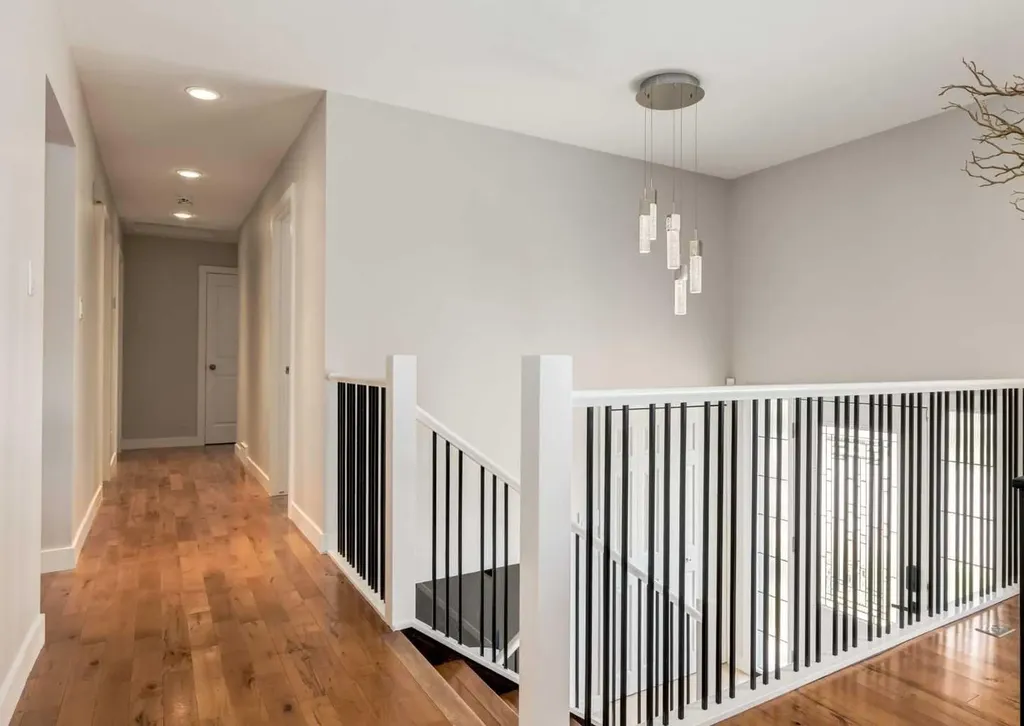 176 Mapleburn Drive SE Calgary AB T2J1Y6
