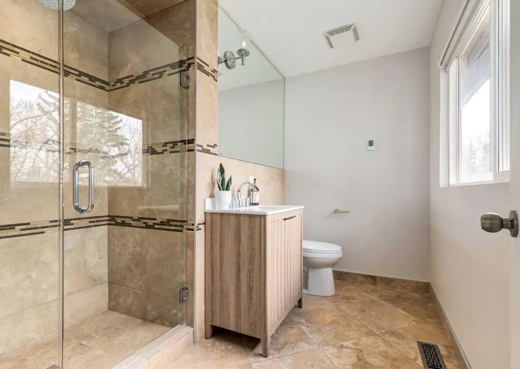 176 Mapleburn Drive SE Calgary AB T2J1Y6