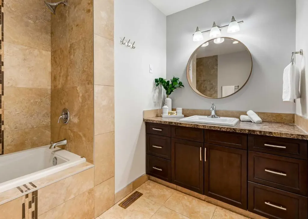 176 Mapleburn Drive SE Calgary AB T2J1Y6