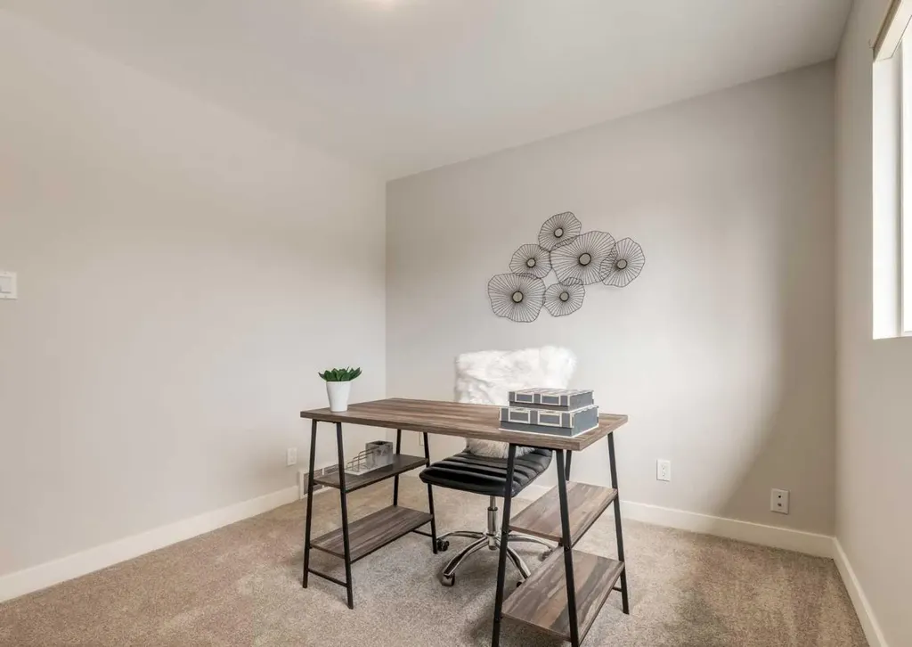 176 Mapleburn Drive SE Calgary AB T2J1Y6