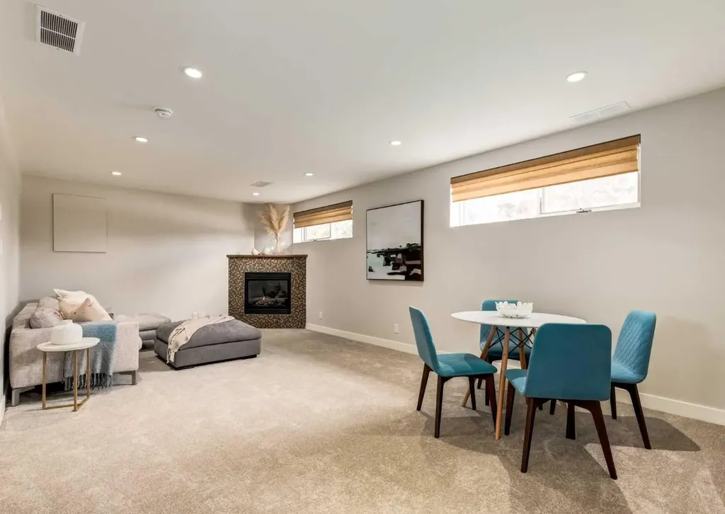 176 Mapleburn Drive SE Calgary AB T2J1Y6