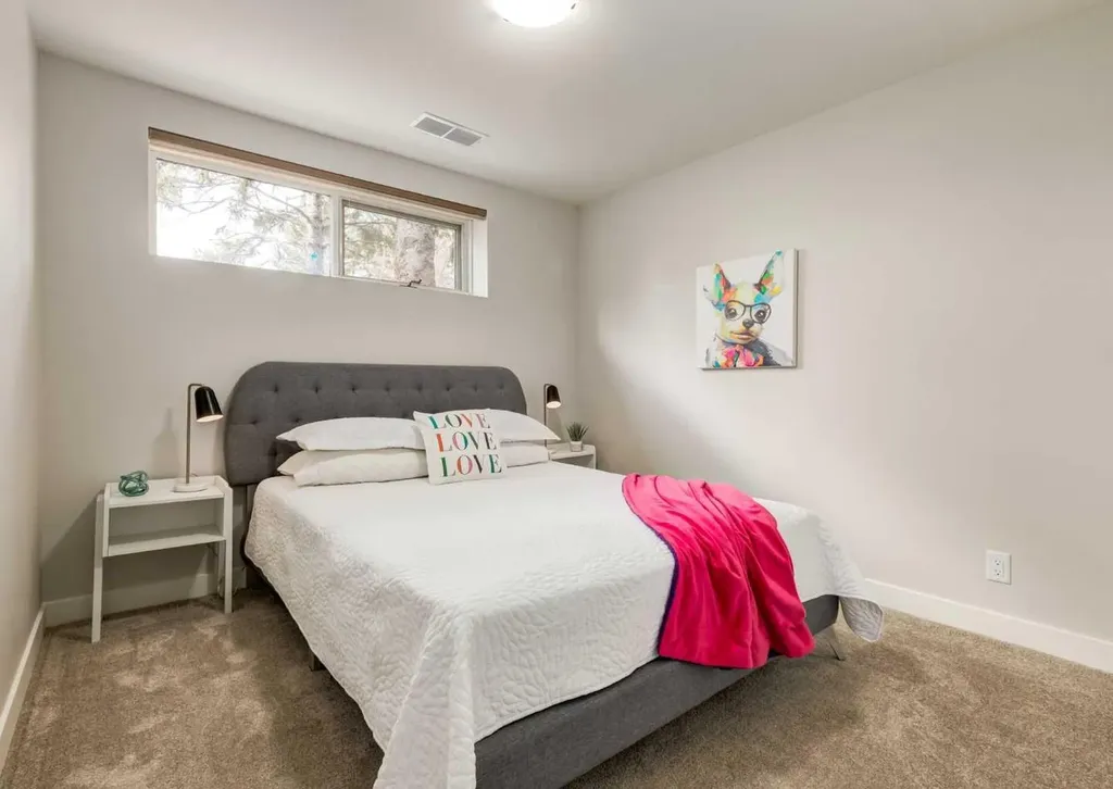 176 Mapleburn Drive SE Calgary AB T2J1Y6