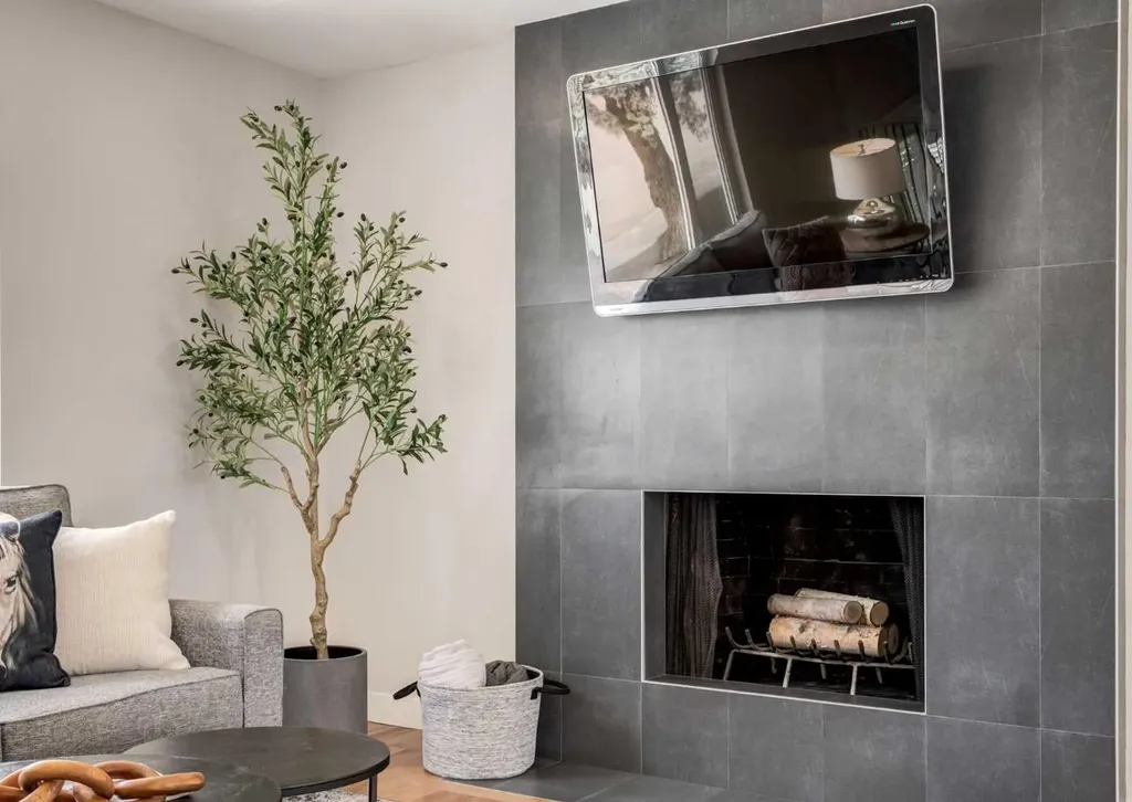 176 Mapleburn Drive SE Calgary AB T2J1Y6