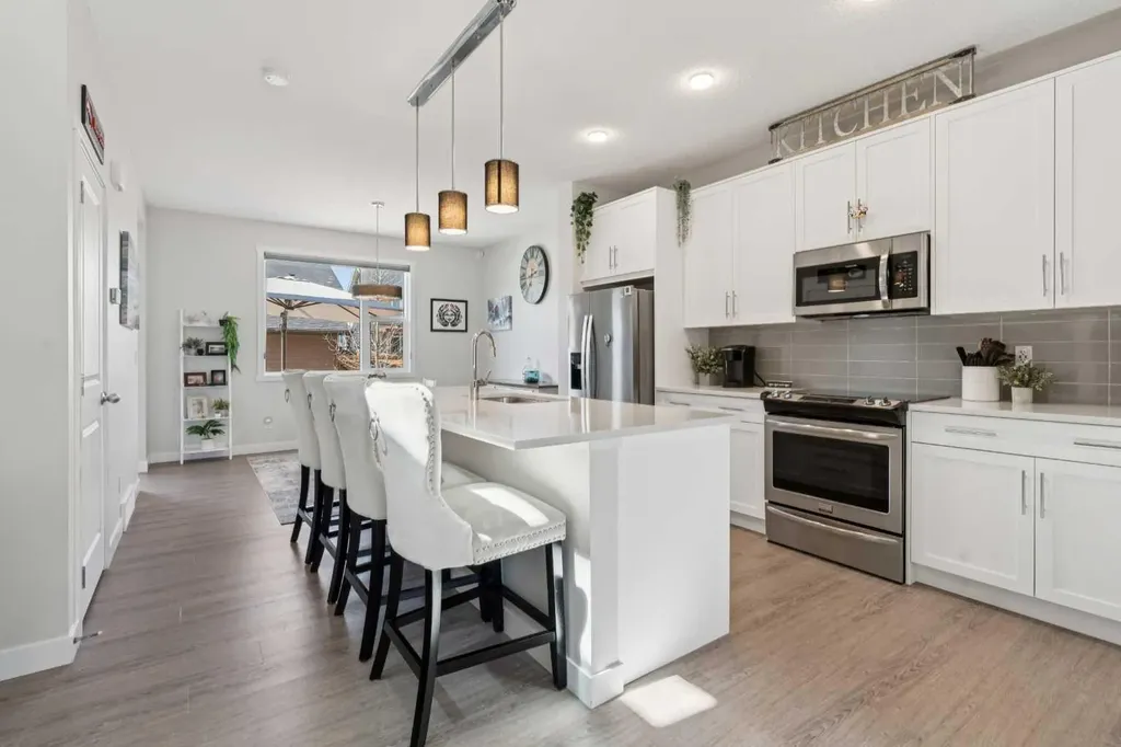 267 Sundown Road W Cochrane AB T4C2R3