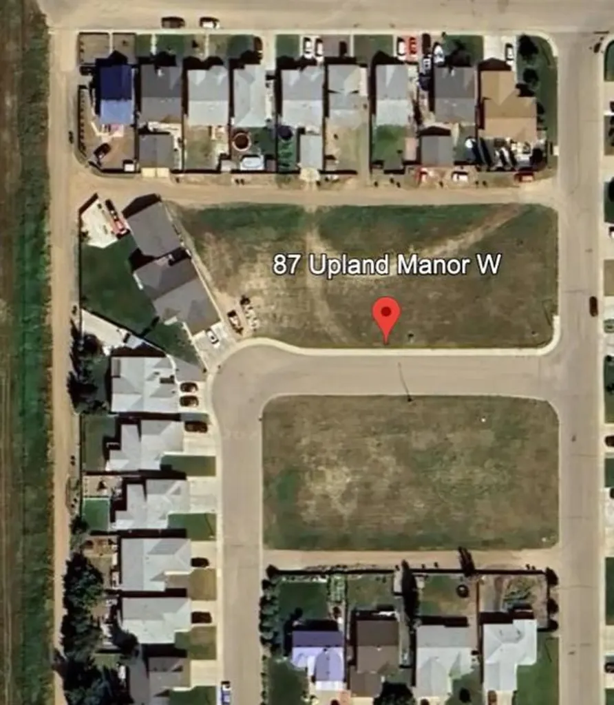 87 Upland Manor Brooks AB T1R 1P9
