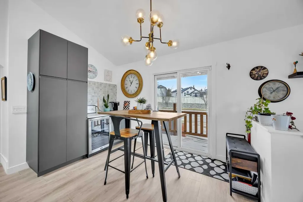 5 Country Hills Drive NW Calgary AB T3K 4S5