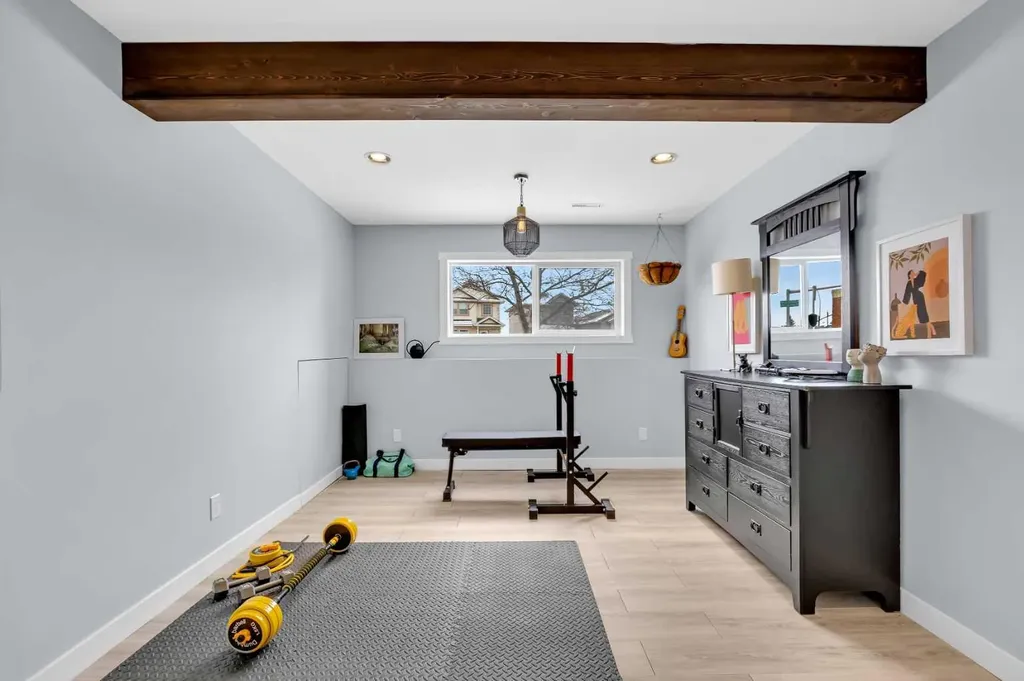 5 Country Hills Drive NW Calgary AB T3K 4S5