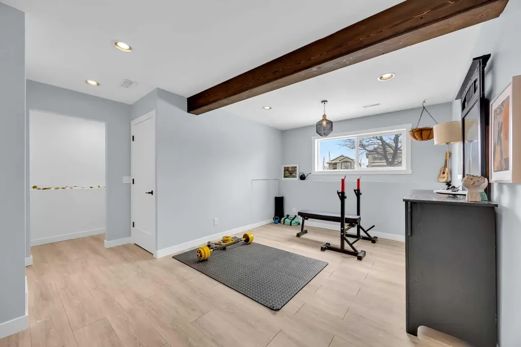5 Country Hills Drive NW Calgary AB T3K 4S5