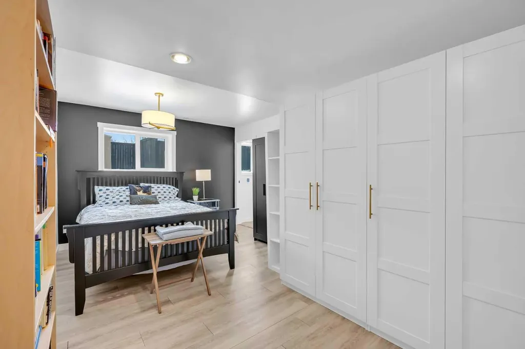 5 Country Hills Drive NW Calgary AB T3K 4S5
