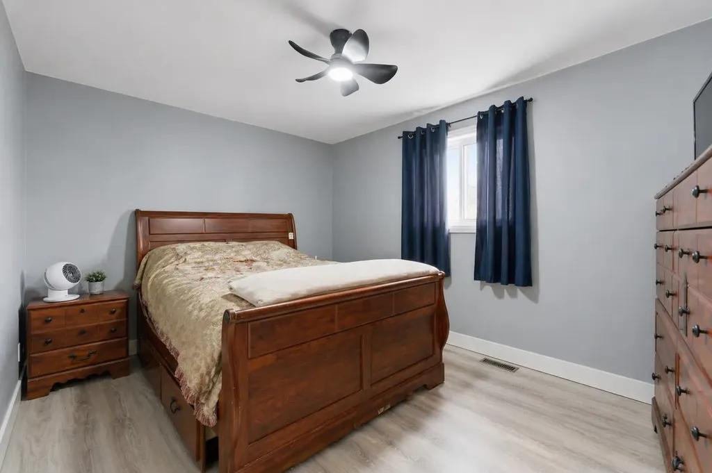 13 Green Meadow Crescent Strathmore AB T1P 1H4