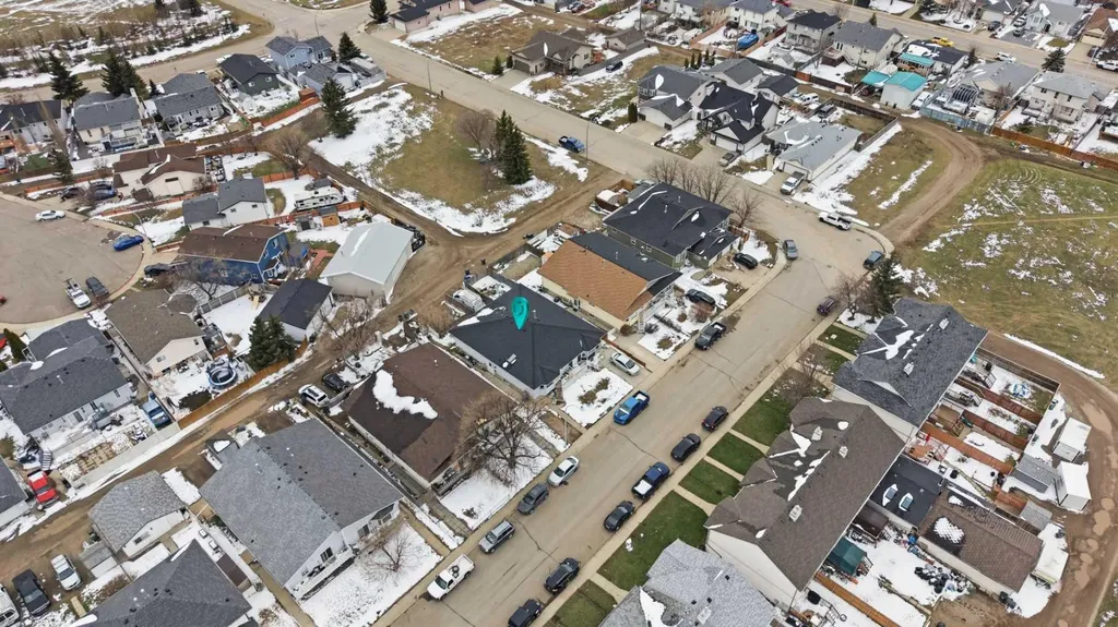 13 Green Meadow Crescent Strathmore AB T1P 1H4