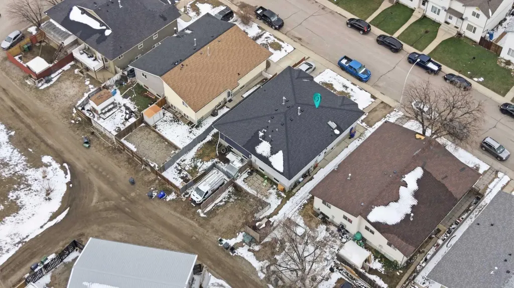 13 Green Meadow Crescent Strathmore AB T1P 1H4