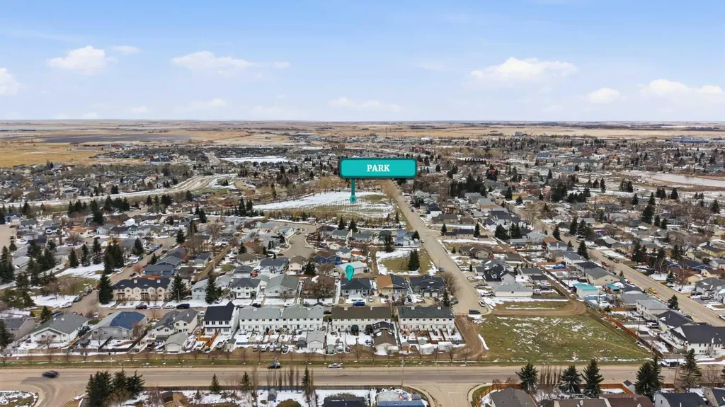 13 Green Meadow Crescent Strathmore AB T1P 1H4