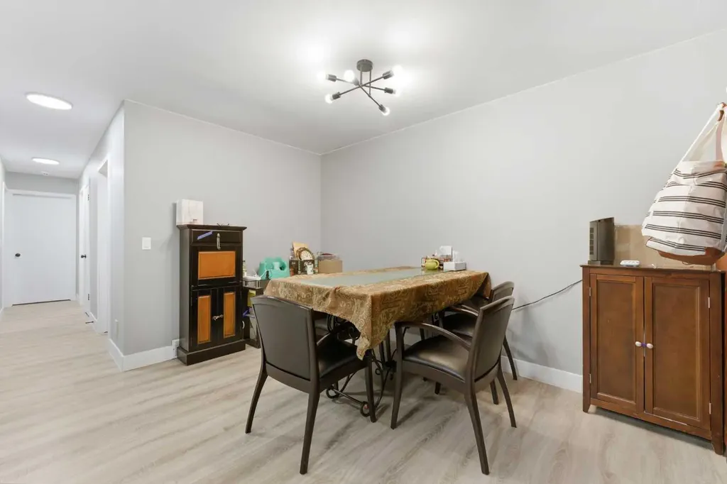 13 Green Meadow Crescent Strathmore AB T1P 1H4