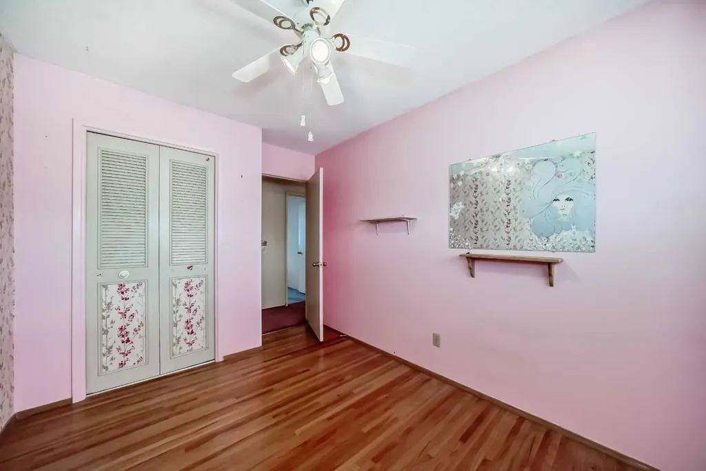 165 Marbrooke Circle NE Calgary AB T2A 2W4
