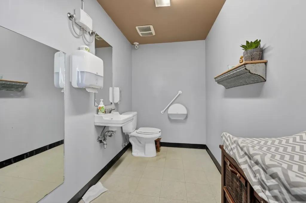 5115 1 Street W Claresholm AB T0L 0T0