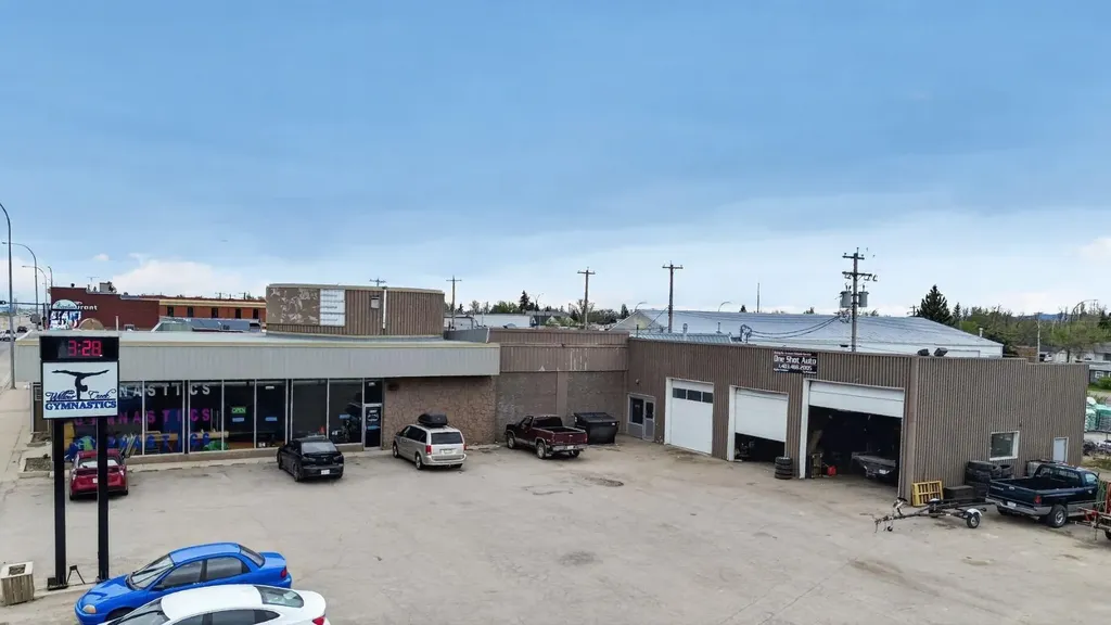 5115 1 Street W Claresholm AB T0L 0T0