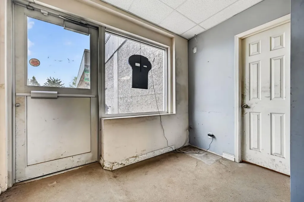5115 1 Street W Claresholm AB T0L 0T0