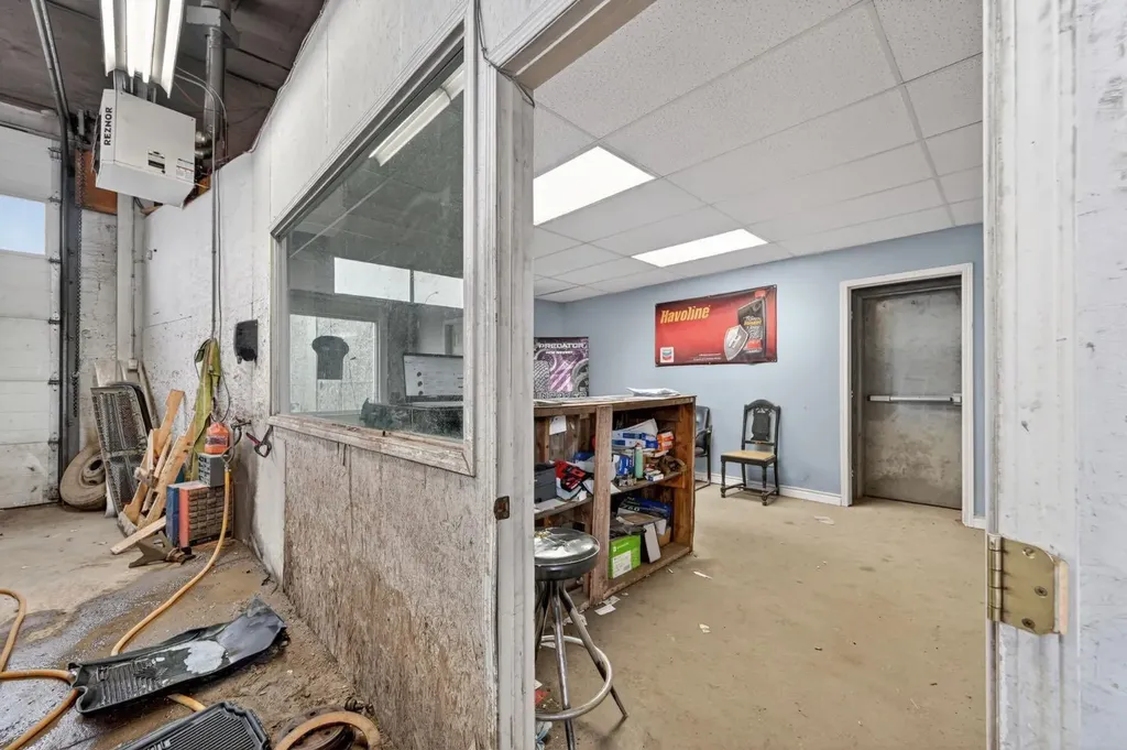 5115 1 Street W Claresholm AB T0L 0T0