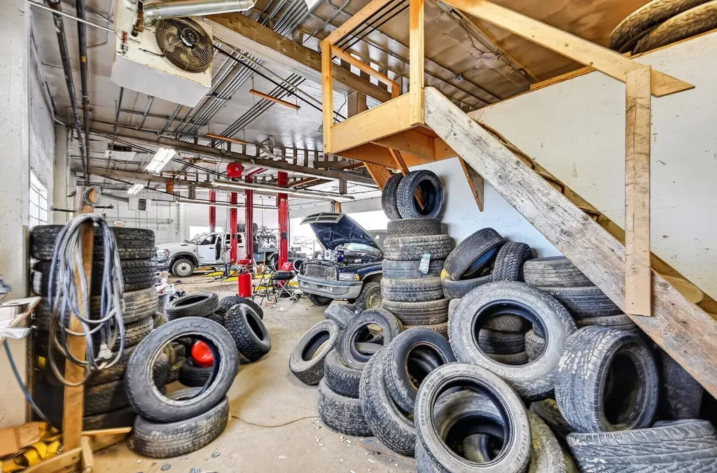 5115 1 Street W Claresholm AB T0L 0T0