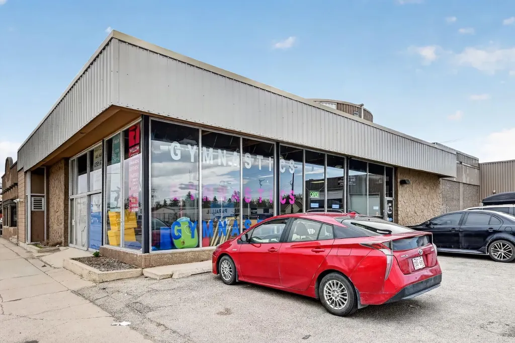 5115 1 Street W Claresholm AB T0L 0T0