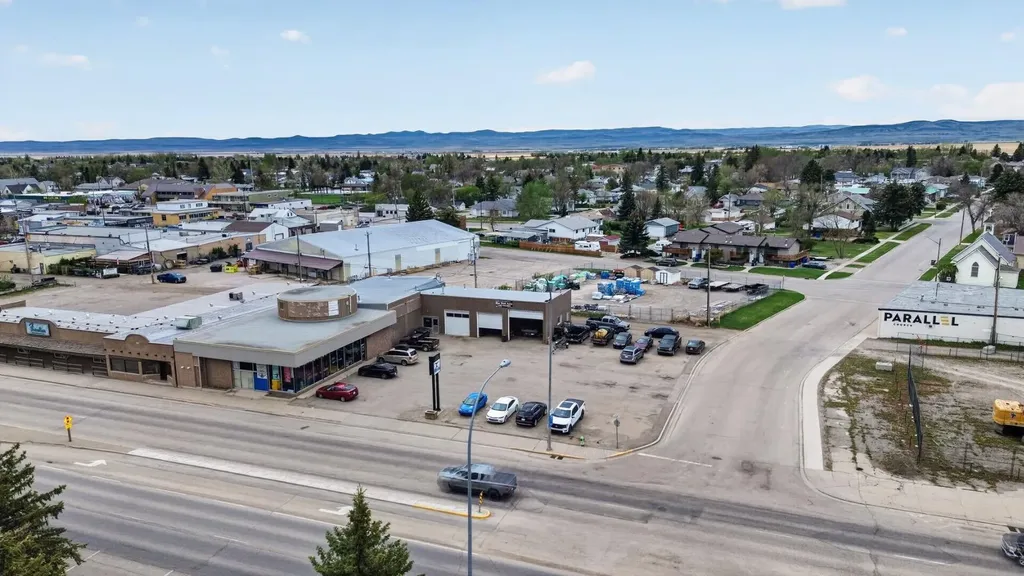5115 1 Street W Claresholm AB T0L 0T0