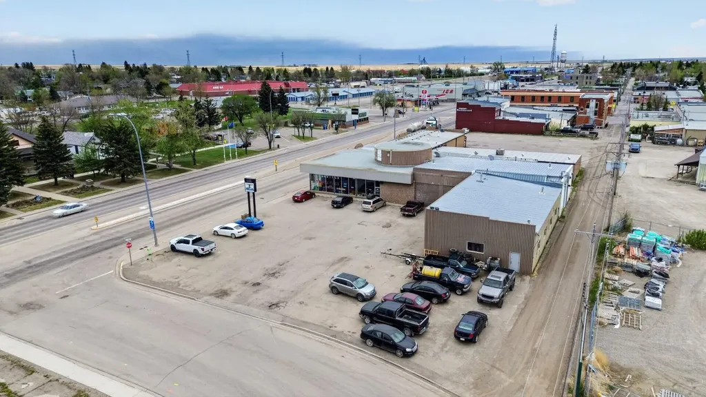 5115 1 Street W Claresholm AB T0L 0T0