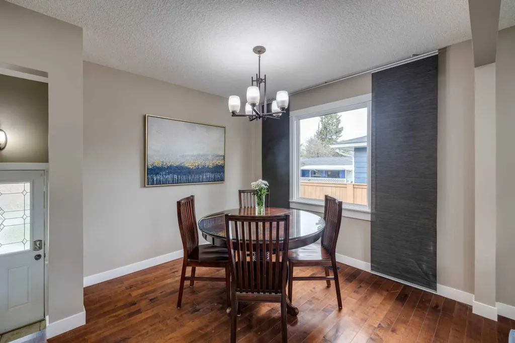 5207 Grove Hill Road SW Calgary AB T3E 4G7