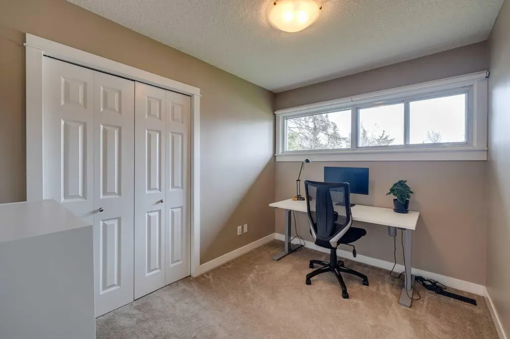5207 Grove Hill Road SW Calgary AB T3E 4G7