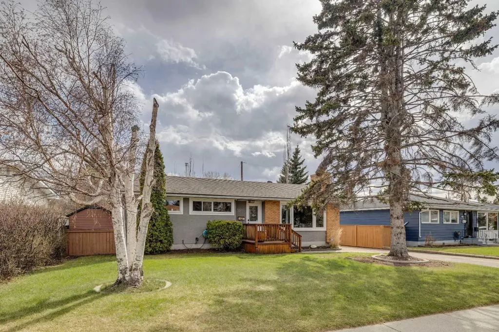 5207 Grove Hill Road SW Calgary AB T3E 4G7