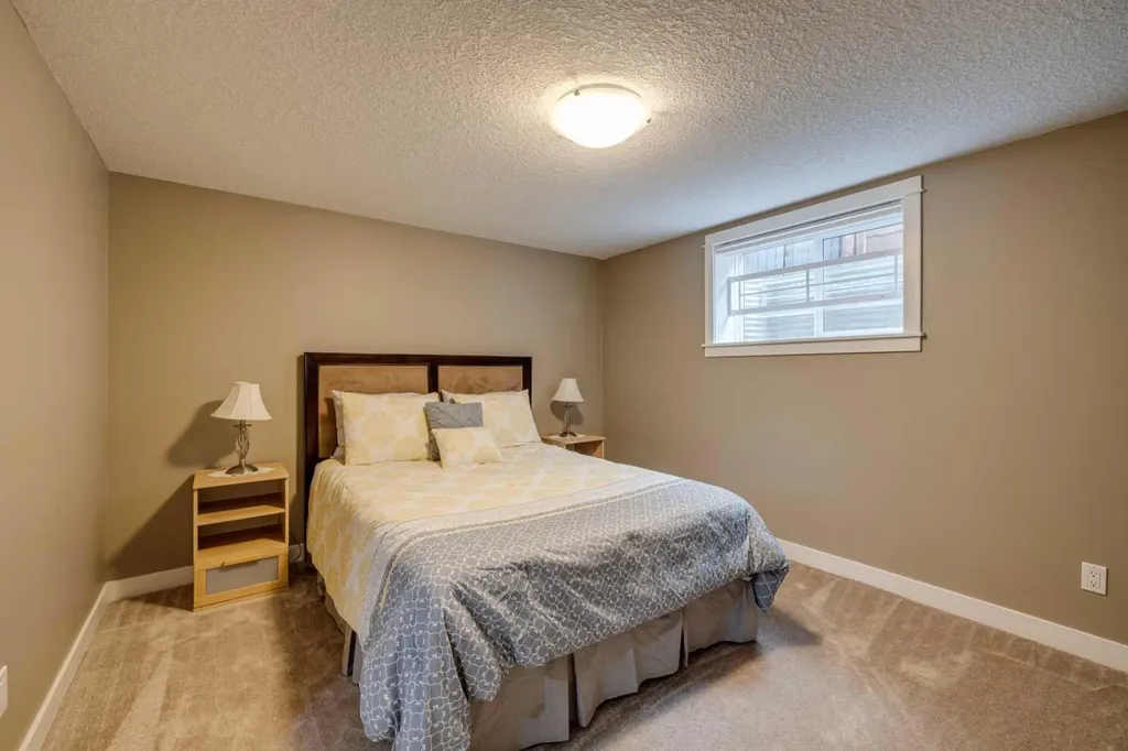 5207 Grove Hill Road SW Calgary AB T3E 4G7