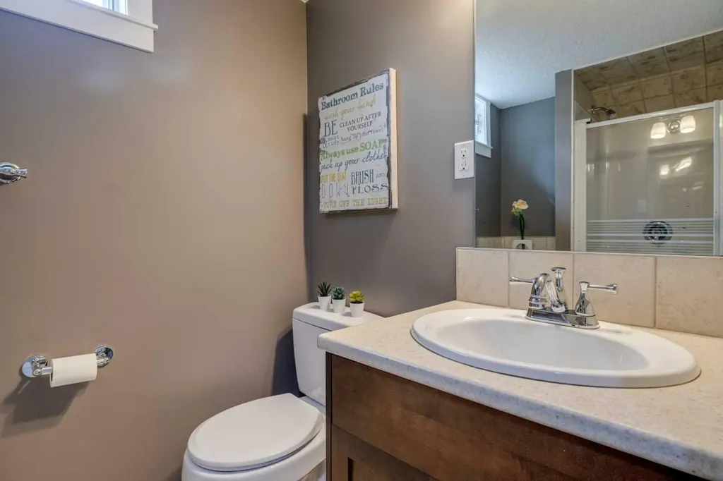 5207 Grove Hill Road SW Calgary AB T3E 4G7