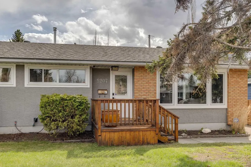 5207 Grove Hill Road SW Calgary AB T3E 4G7