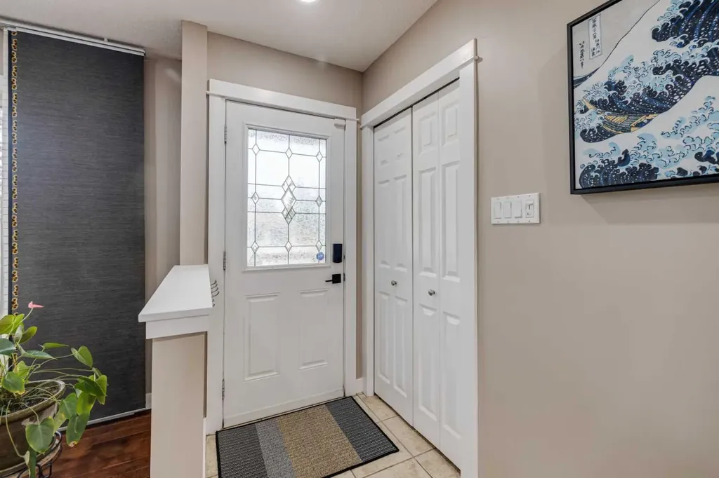 5207 Grove Hill Road SW Calgary AB T3E 4G7
