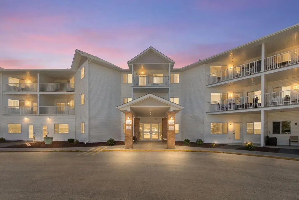 3 Parklane Way Strathmore AB T1P 1N6