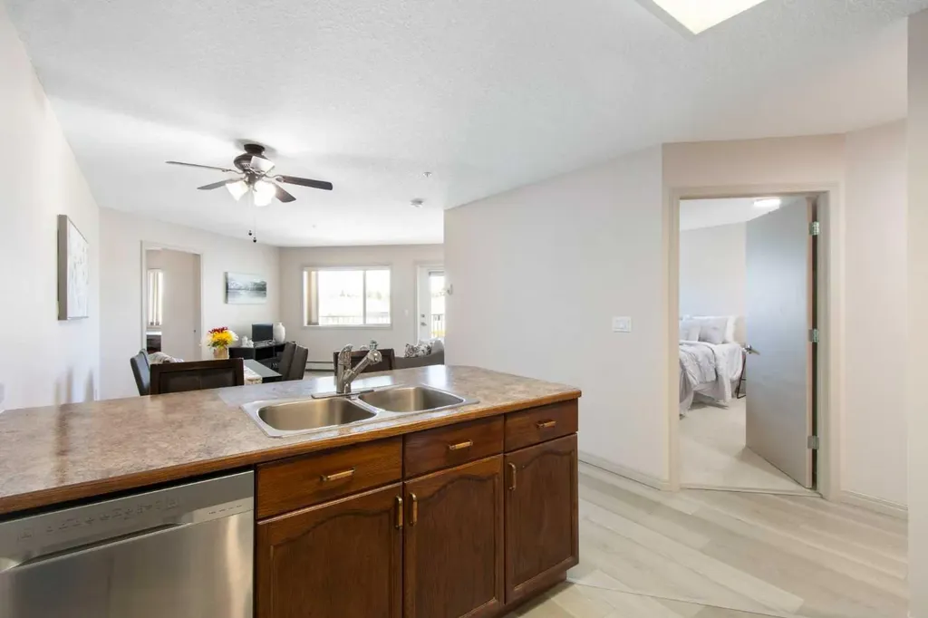 3 Parklane Way Strathmore AB T1P 1N6