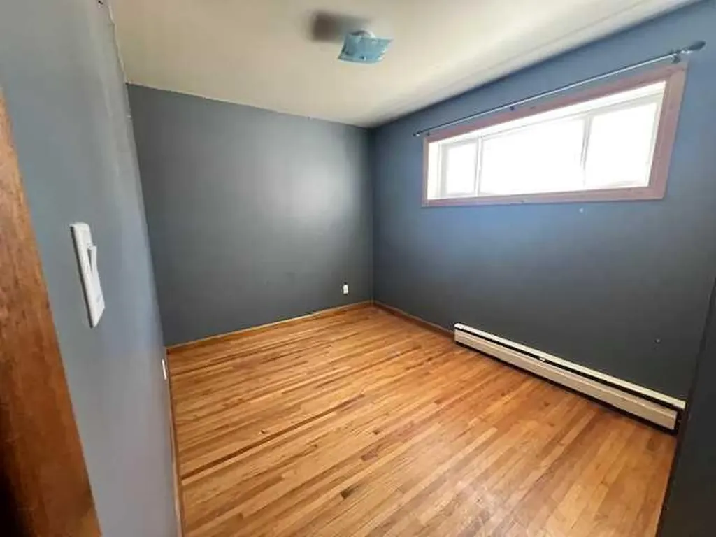 5021 47 Street Daysland AB T0B 1N0