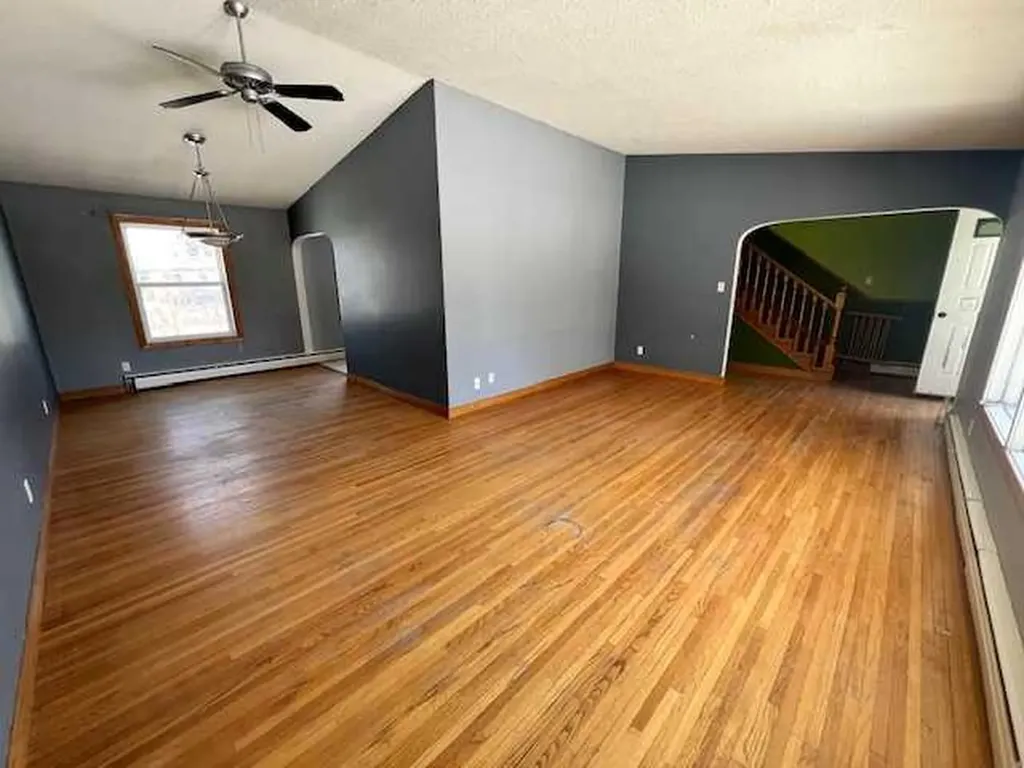 5021 47 Street Daysland AB T0B 1N0