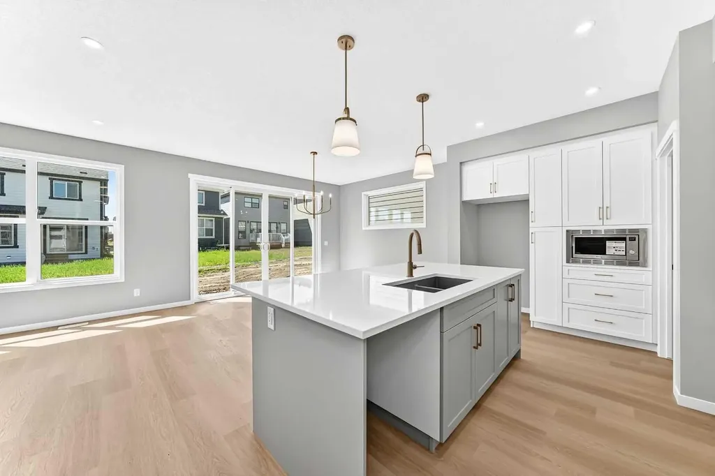 547 Mercado Avenue SE Calgary AB T3M 4C9