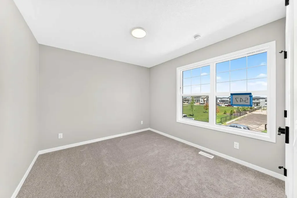 547 Mercado Avenue SE Calgary AB T3M 4C9