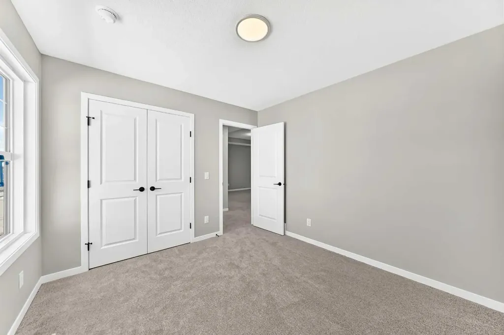 547 Mercado Avenue SE Calgary AB T3M 4C9
