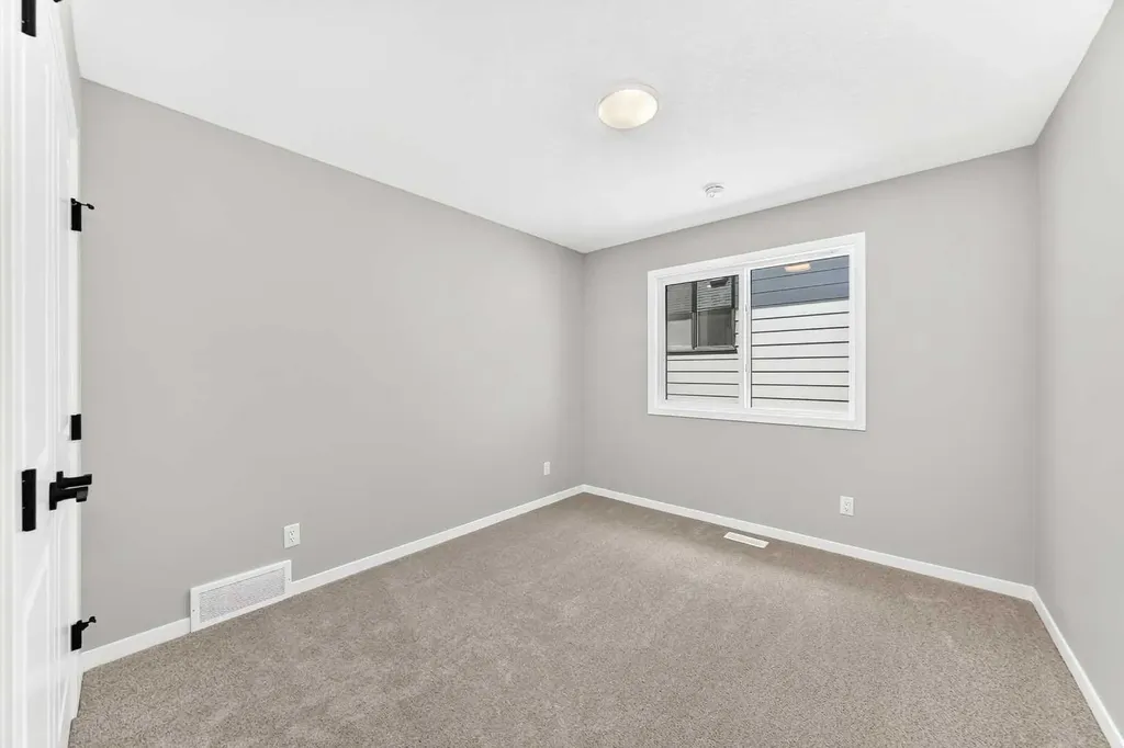 547 Mercado Avenue SE Calgary AB T3M 4C9