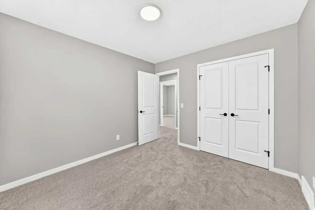 547 Mercado Avenue SE Calgary AB T3M 4C9